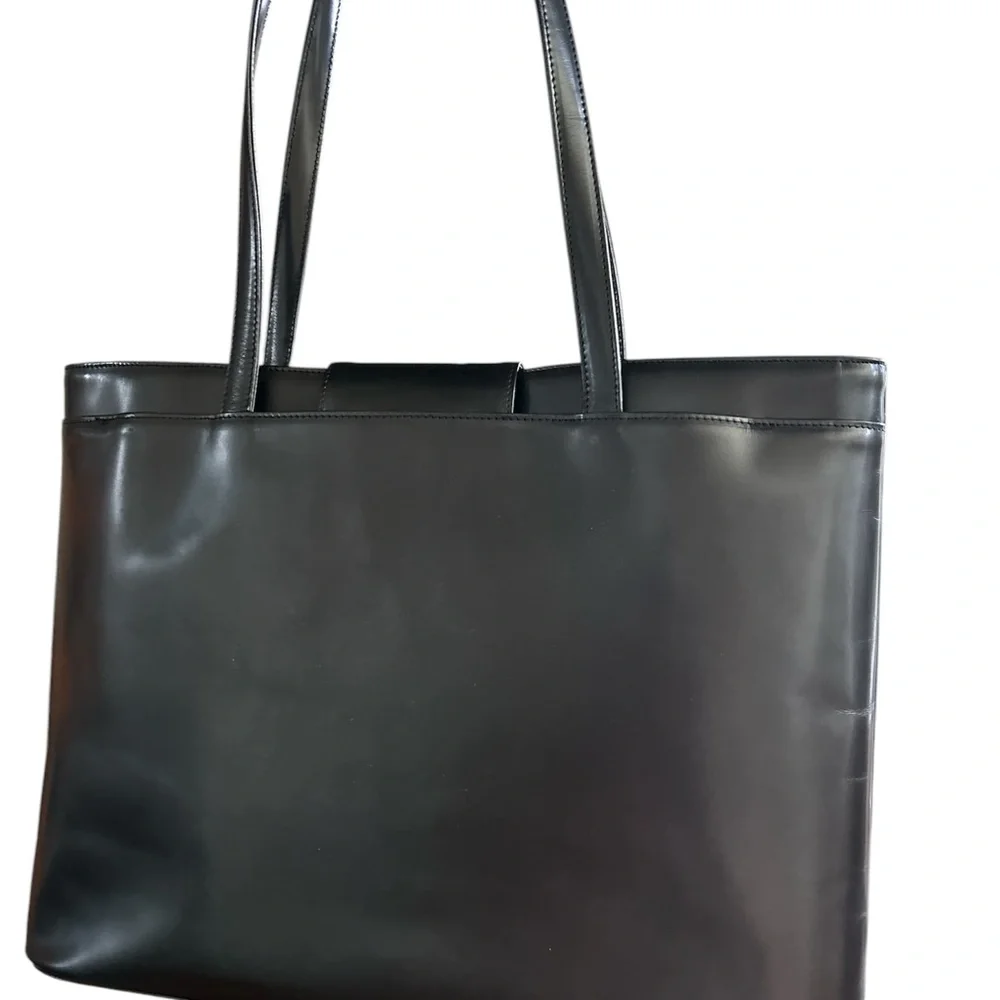 GIVENCHY Black Leather & Gun metal hardware Tote Bag - Picture 5 of 9